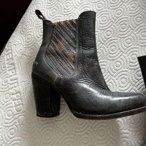 Cutie Blue Bed Stu Boots